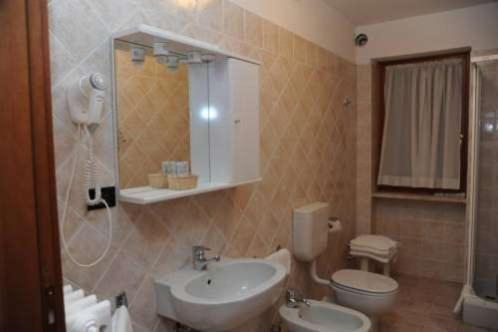 Hotel La Nigritella Bardonecchia Bagian luar foto