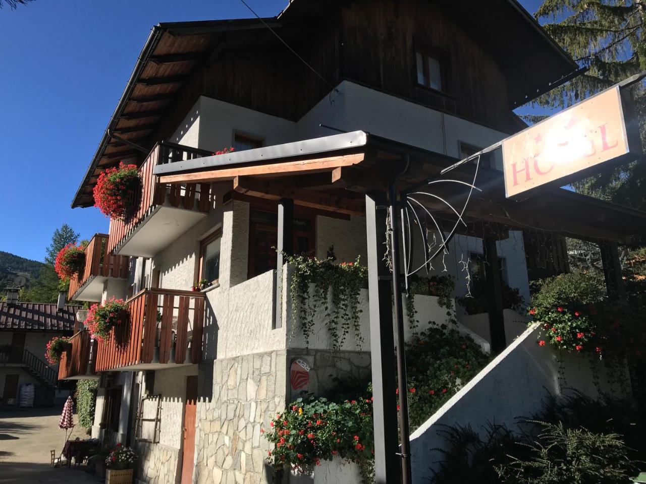 Hotel La Nigritella Bardonecchia Bagian luar foto